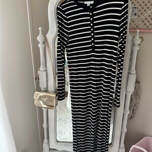 Ann Taylor ribbed black and white dress